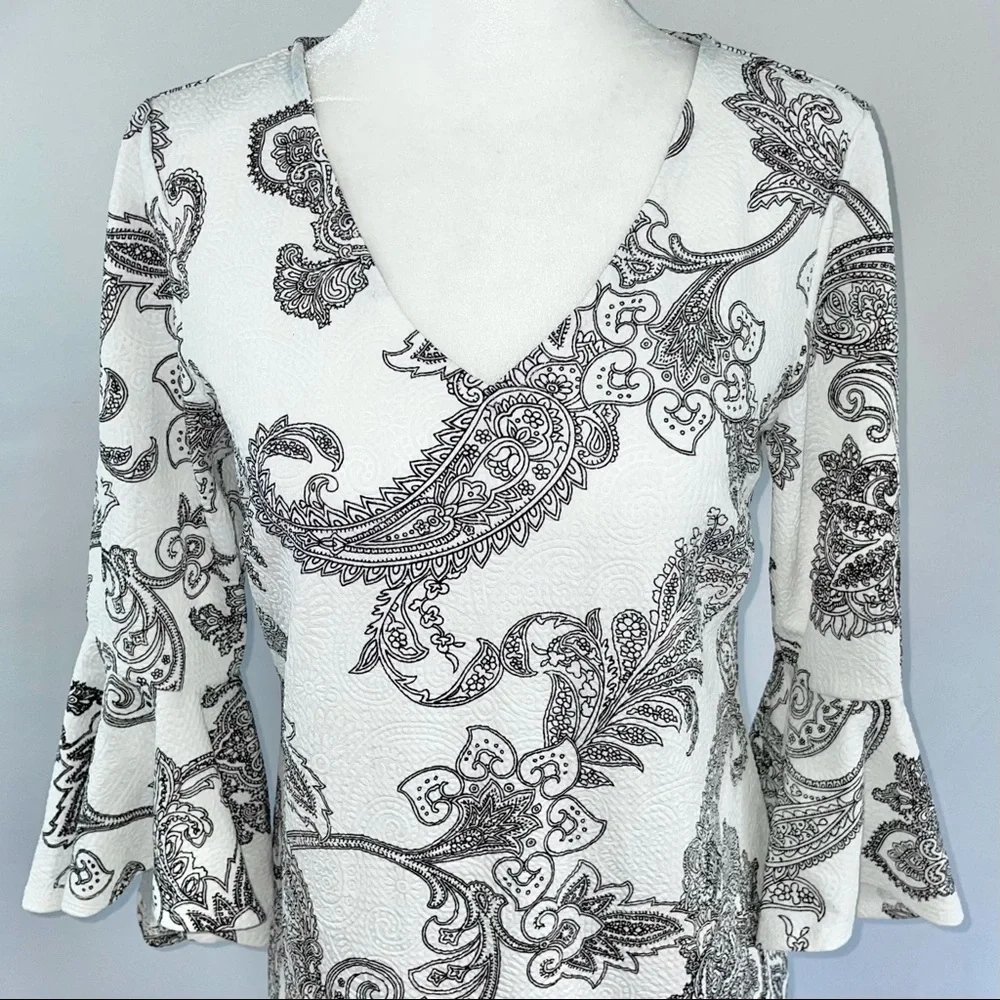 New w/ Defect MSK Petite Paisley Print Textured Knit Bell Sleeve Dress - Picture 7 of 16